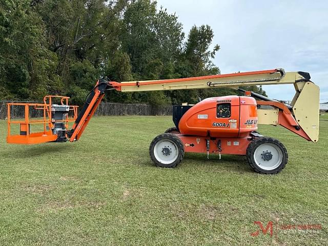 Image of JLG 600AJ equipment image 1