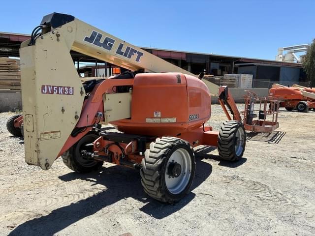 Image of JLG 600AJ equipment image 2