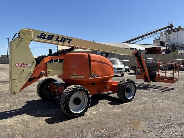 Image of JLG 600AJ equipment image 2