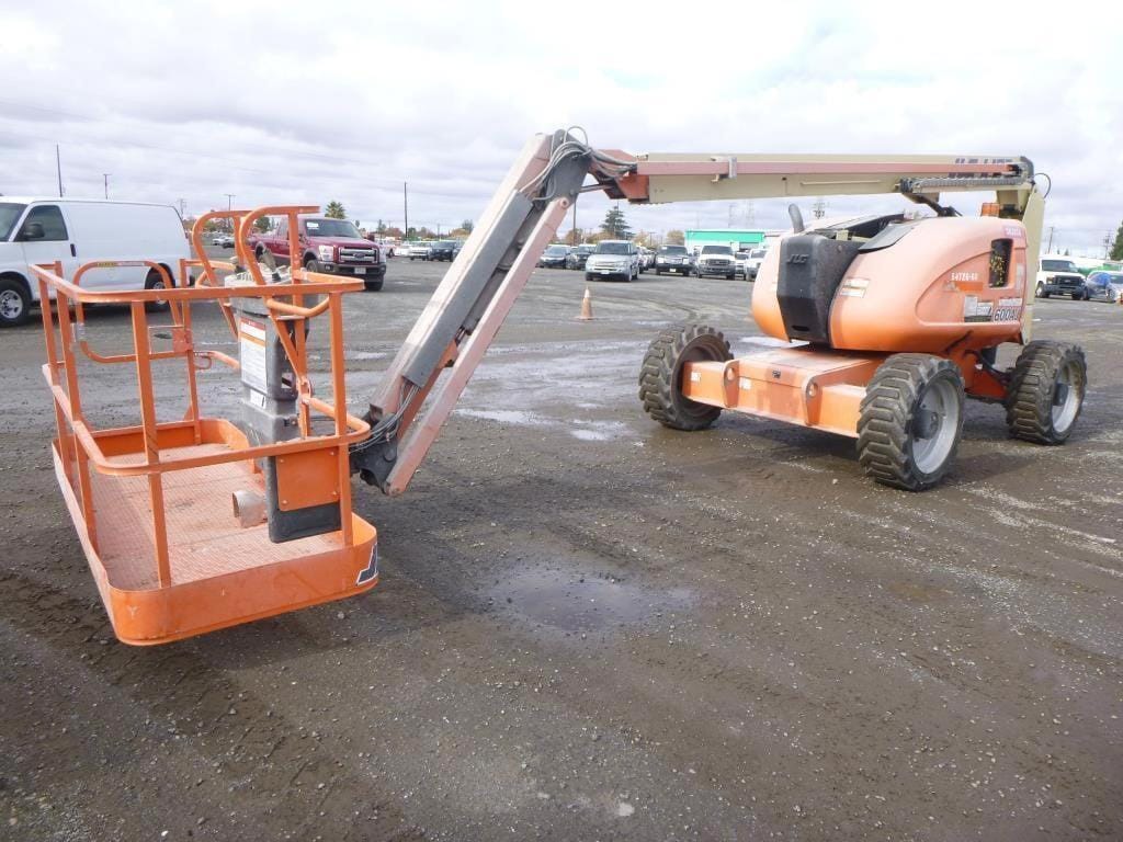 Main image JLG 600AJ