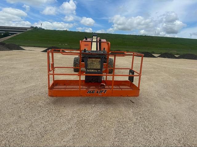 Image of JLG 600S equipment image 1