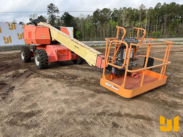 Image of JLG 600S equipment image 2