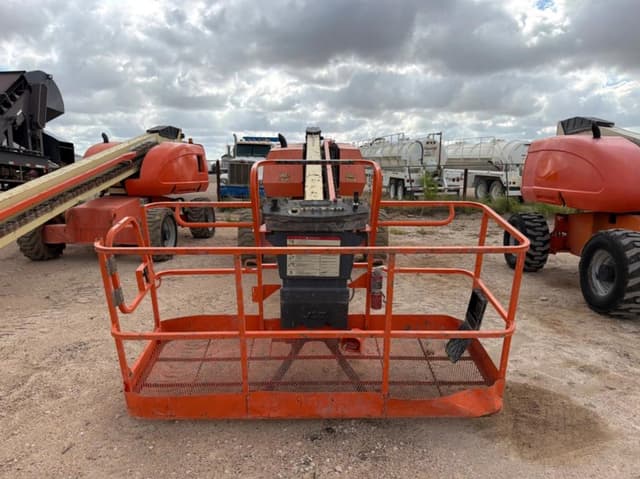 Image of JLG 600S equipment image 1