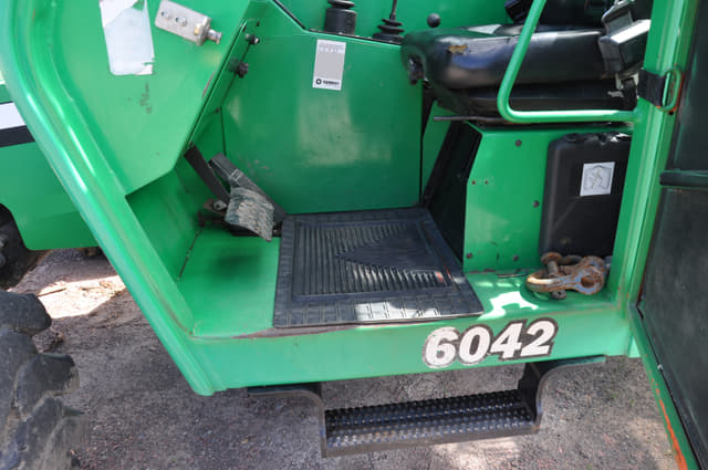 Image of JLG 6042 equipment image 3
