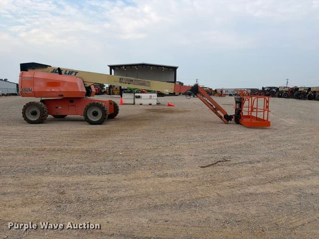 Image of JLG 660SJ equipment image 3