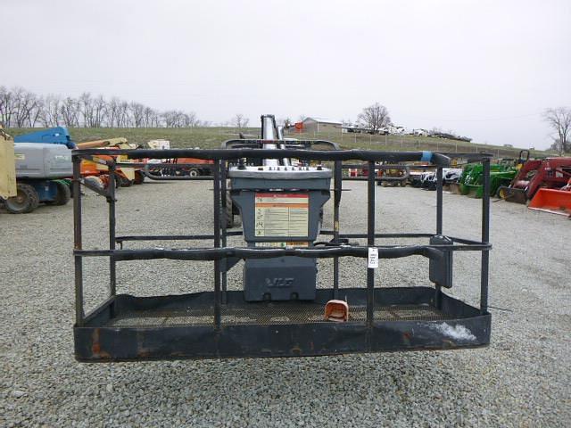 Image of JLG 800S equipment image 1