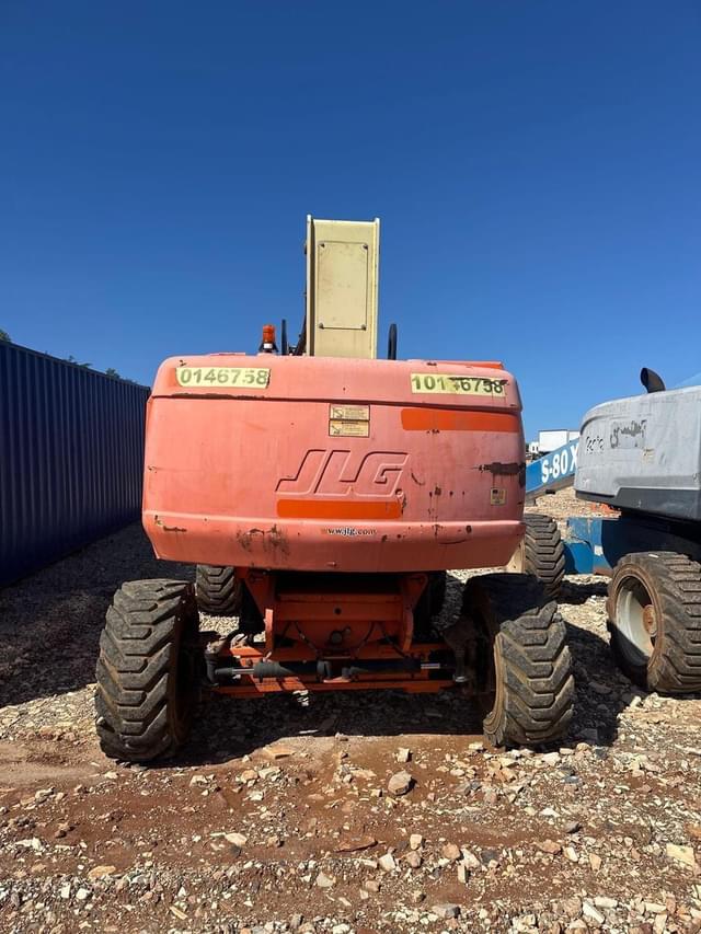 Image of JLG 800S equipment image 4