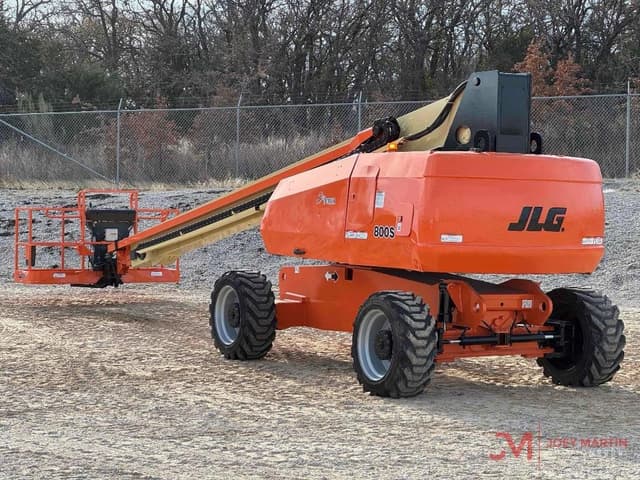 Image of JLG 800S equipment image 1