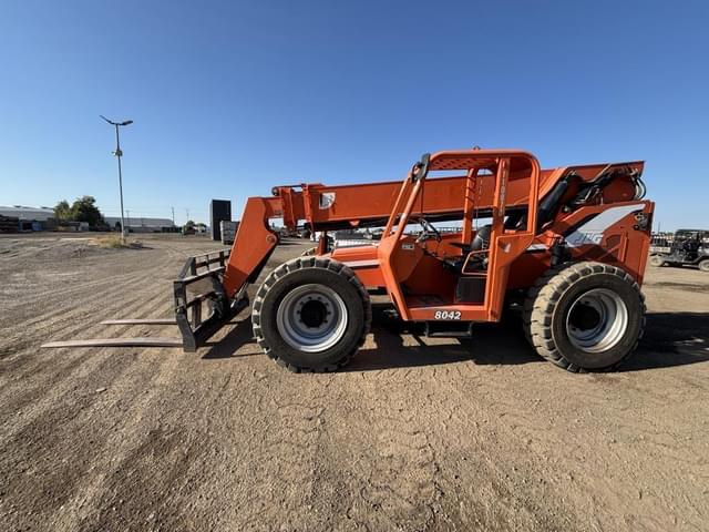 Image of JLG 8042 equipment image 4