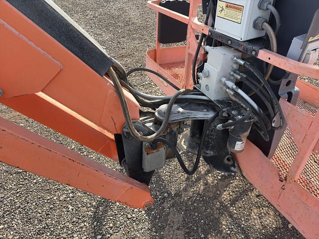 Image of JLG 860SJ equipment image 4