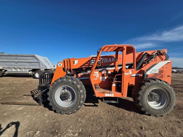 Image of JLG 8042 equipment image 2