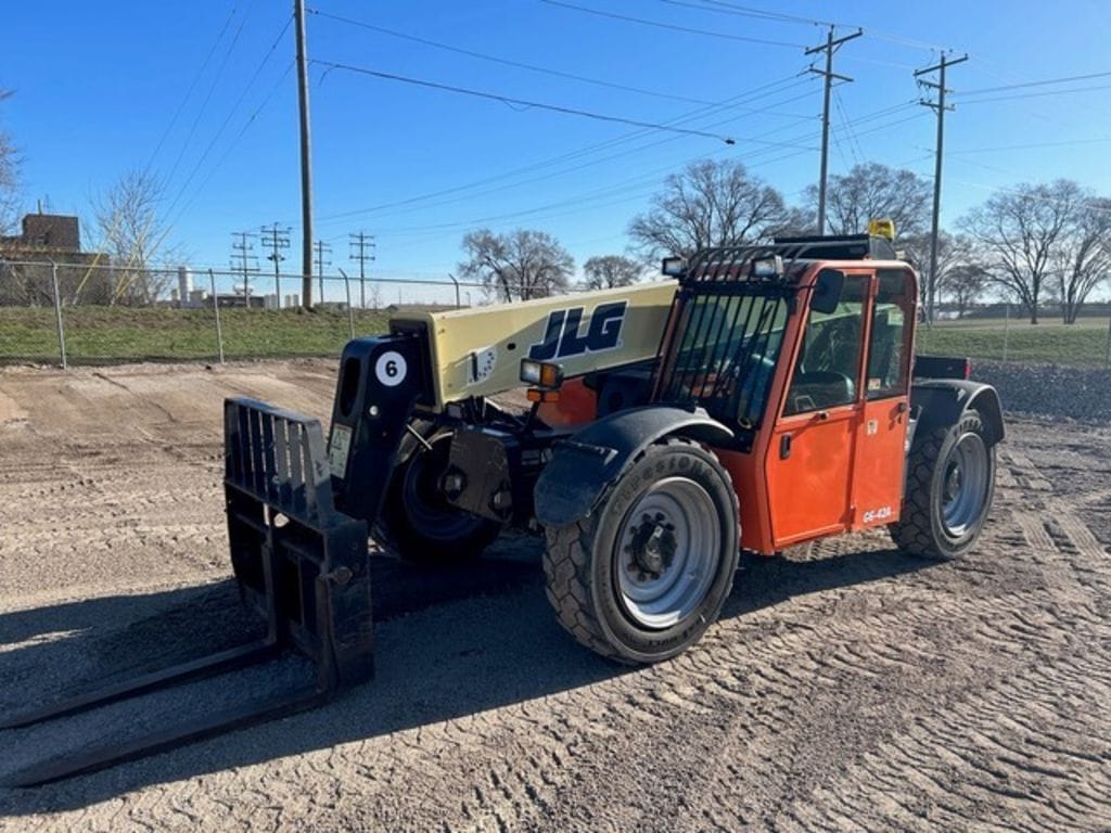 Main image JLG G6-42A