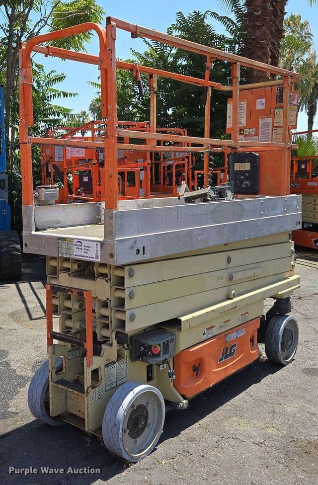 Image of JLG 2630ES equipment image 4