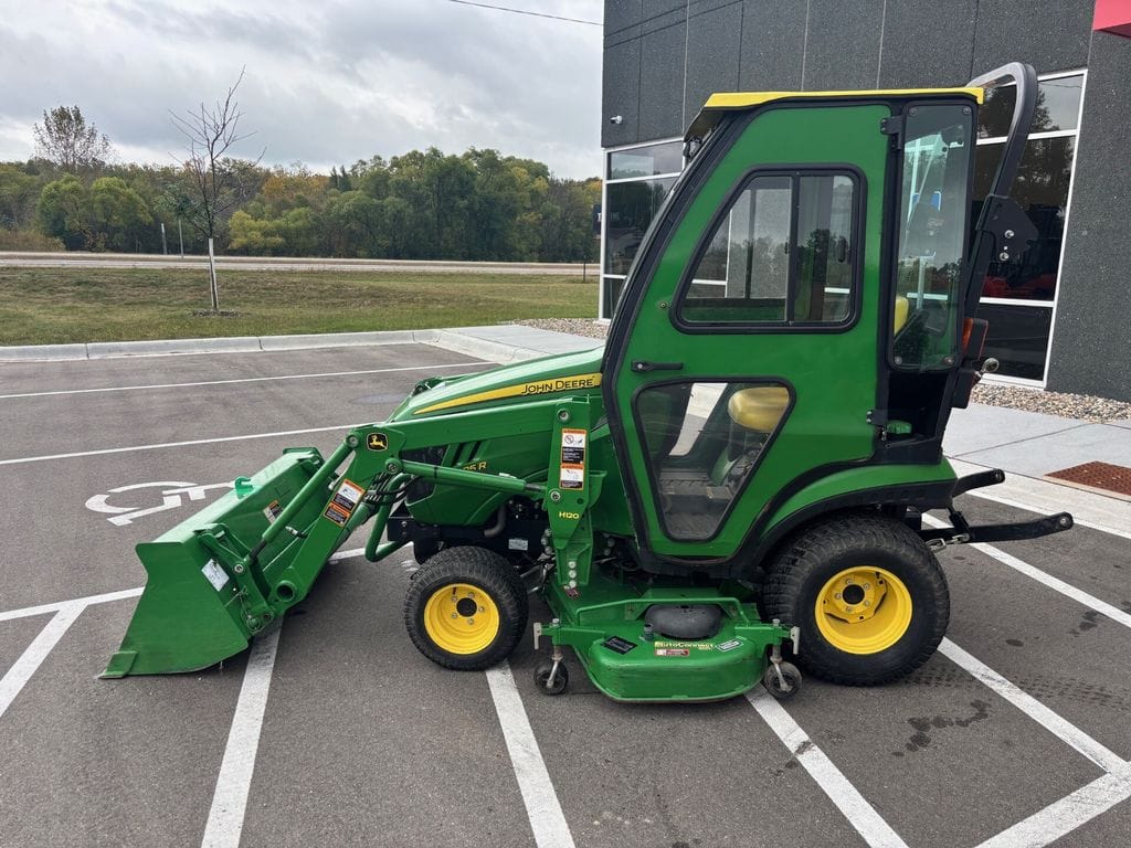 2013 John Deere 1025R Equipment Image0