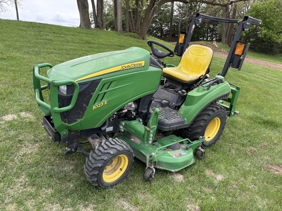2013 John Deere 1023E Equipment Image0