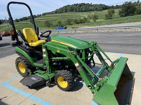 Image of John Deere 1025R equipment image 2