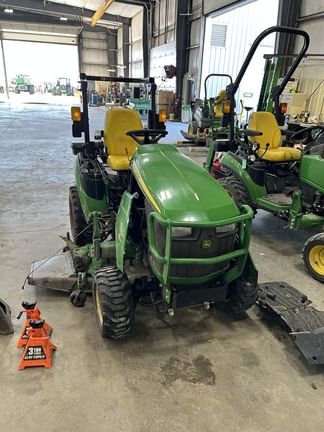 2013 John Deere 1025R Equipment Image0