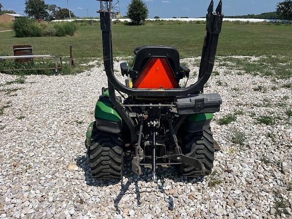 Image of John Deere 1025R equipment image 3