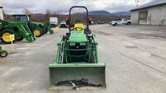 Image of John Deere 1025R equipment image 2