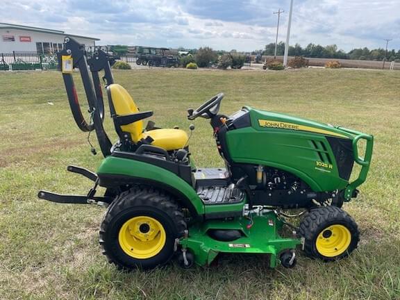 Image of John Deere 1025R equipment image 4