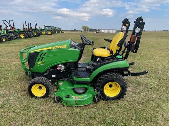 Image of John Deere 1025R equipment image 1