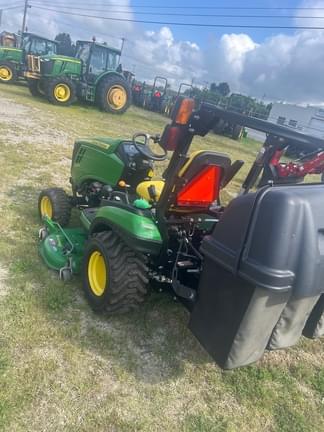 Image of John Deere 1025R equipment image 2