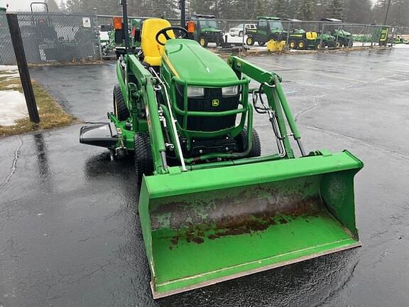 Image of John Deere 1025R equipment image 4