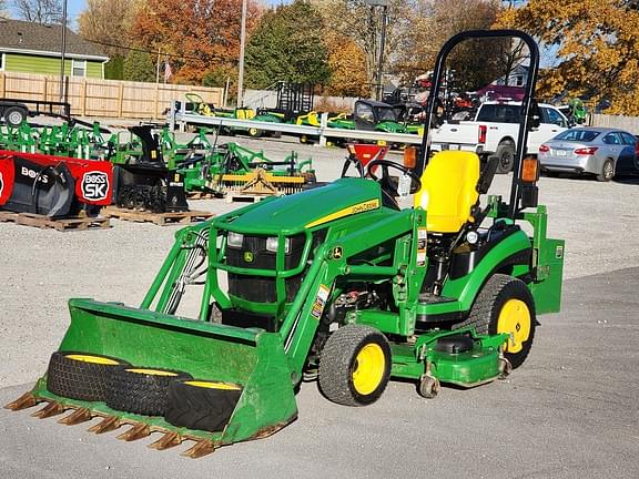 2013 John Deere 1025R Equipment Image0