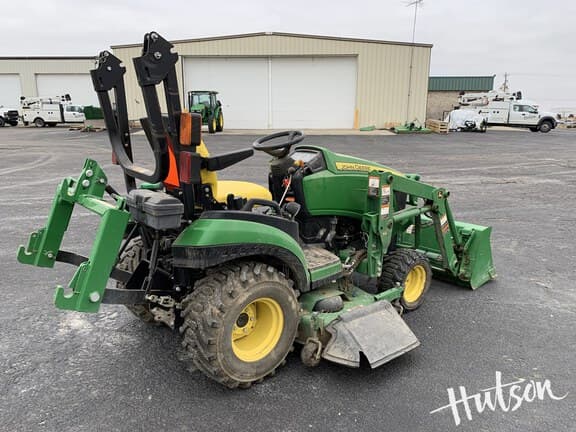 Image of John Deere 1025R equipment image 2