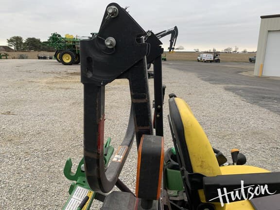Image of John Deere 1025R equipment image 4