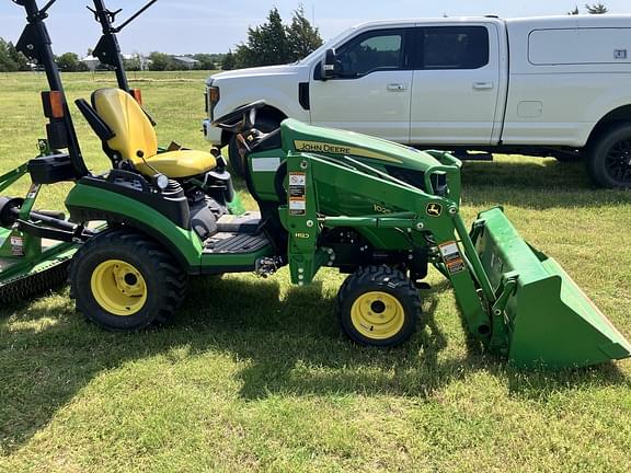 Image of John Deere 1025R equipment image 3