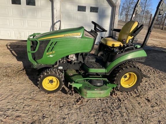 Main image John Deere 1025R