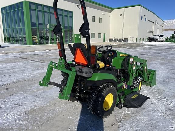 Image of John Deere 1025R equipment image 3