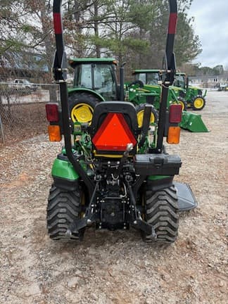 Image of John Deere 1025R equipment image 3