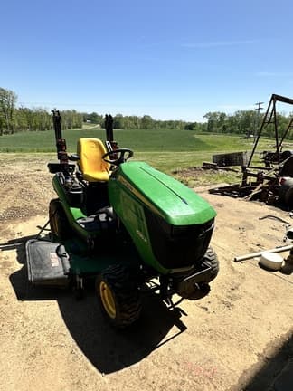 Image of John Deere 1025R equipment image 2