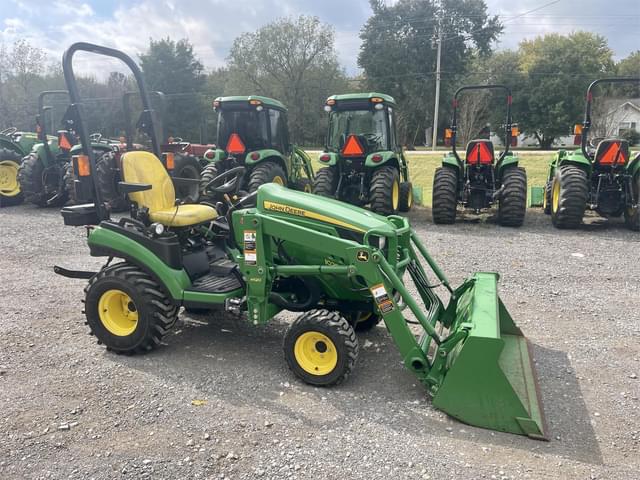 Image of John Deere 1025R equipment image 1