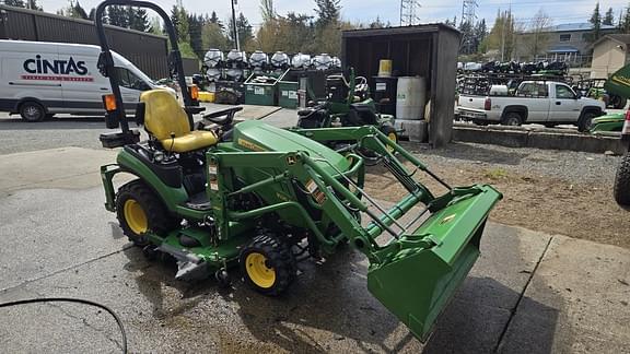 Image of John Deere 1025R equipment image 4