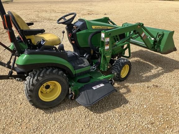 Image of John Deere 1025R equipment image 4
