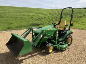 2013 John Deere 1025R Image
