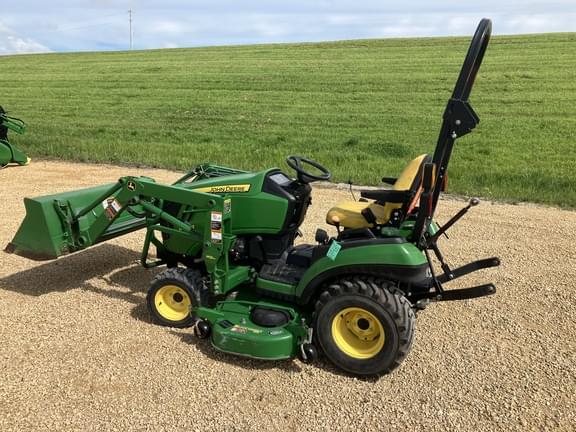 Image of John Deere 1025R equipment image 2