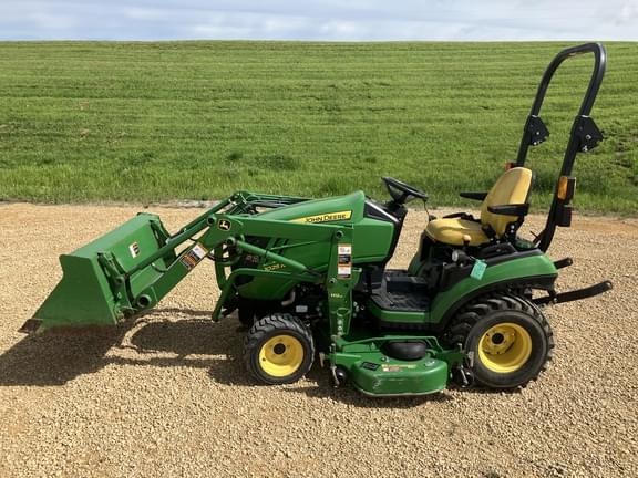 Image of John Deere 1025R equipment image 1