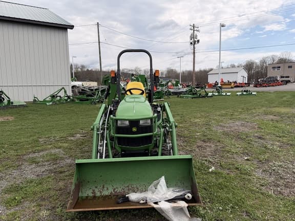 Image of John Deere 1025R equipment image 4