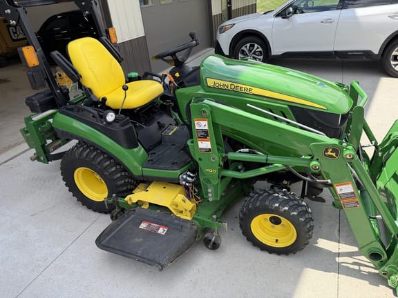2013 John Deere 1025R Equipment Image0