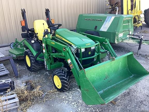 Image of John Deere 1025R equipment image 2