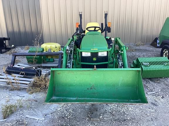 Image of John Deere 1025R equipment image 1