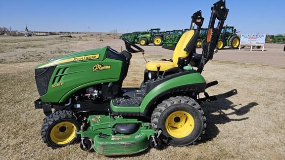Image of John Deere 1025R equipment image 1