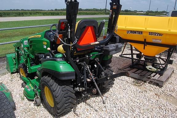 Image of John Deere 1025R equipment image 2
