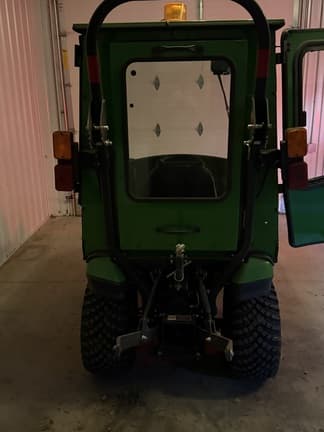 Image of John Deere 1025R equipment image 3