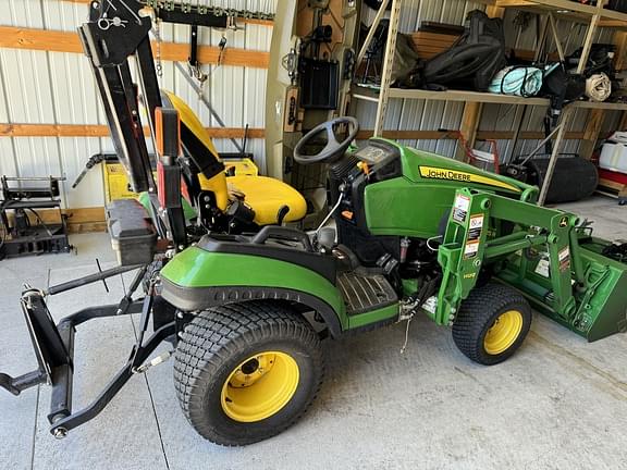 Image of John Deere 1025R equipment image 2