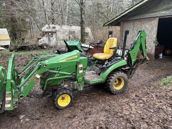 Image of John Deere 1025R equipment image 1